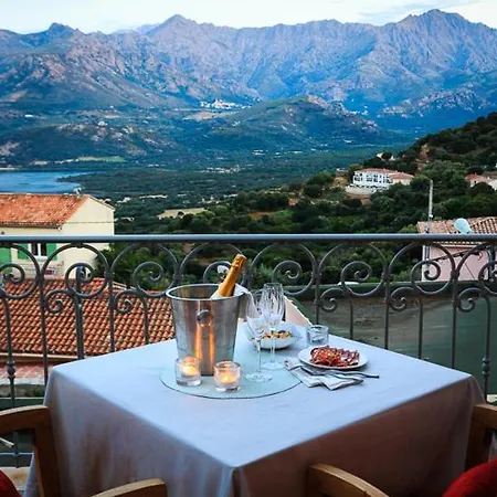 Santa-reparata-di-balagna Sleeps 4 Pool Wifi Vila